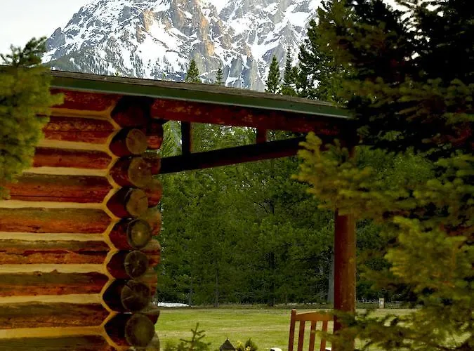 Lodge Jenny *